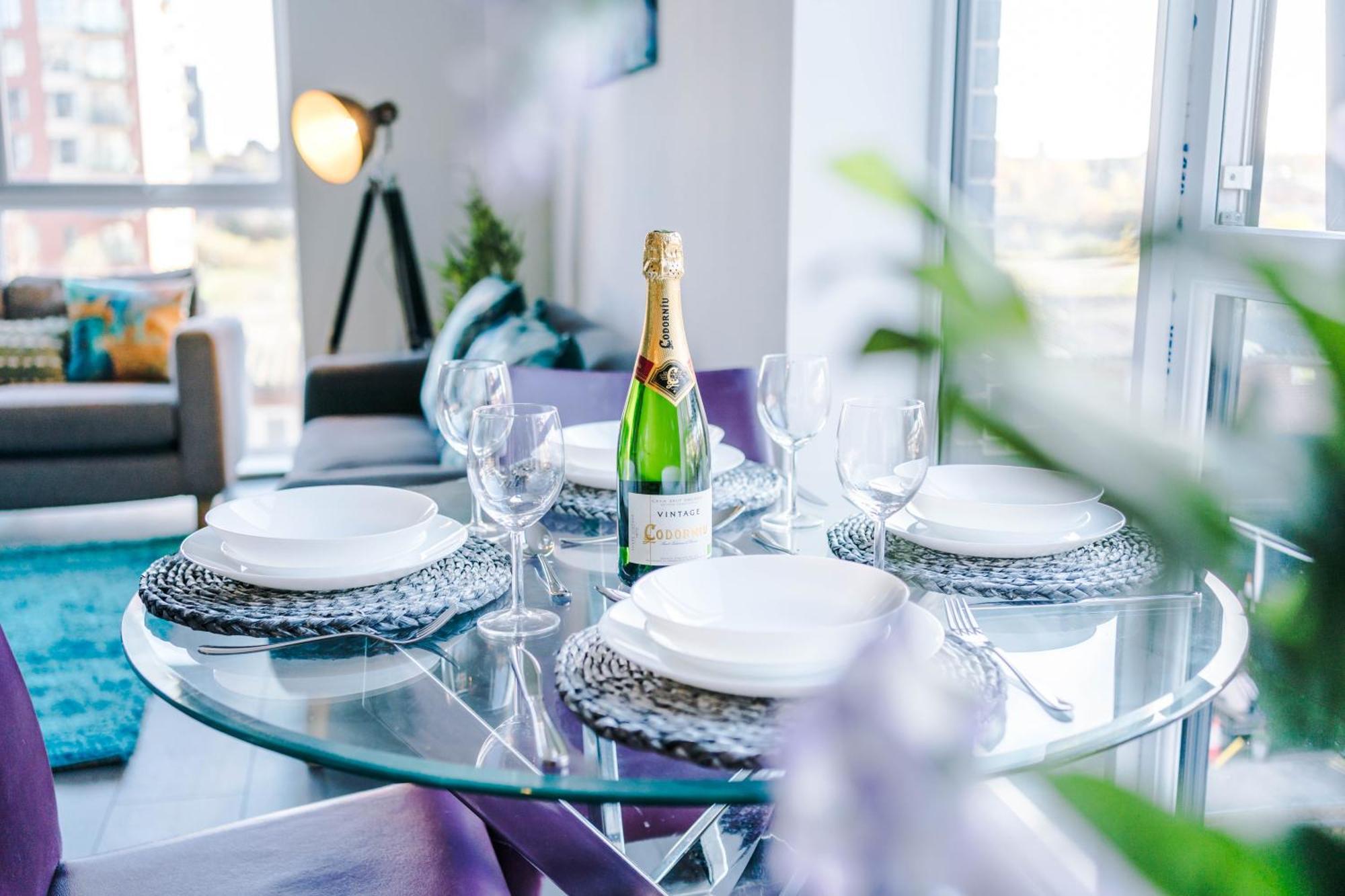 Lux Livin' Apartments - Luxury 5 Bed Apartment Manchester City Centre Extérieur photo